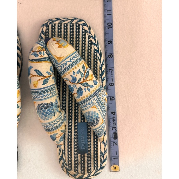 Farm Rio Navy White Floral Puffy Rubber Sole Flip Flop, 9 - Picture 6 of 8